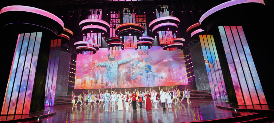 河南春晚“火出圈” 文旅元素添新彩 河南春晚“火出圈” 文旅元素添新彩